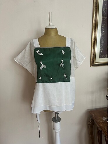 Derishow markanın bluzu
