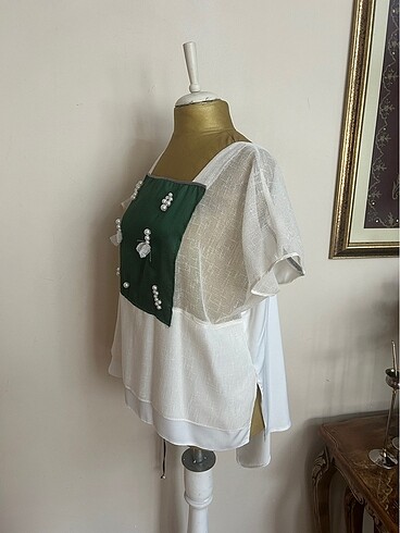 l Beden Derishow markanın bluzu