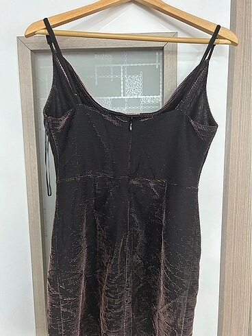 Payetli gece elbisesi - Görsel 4