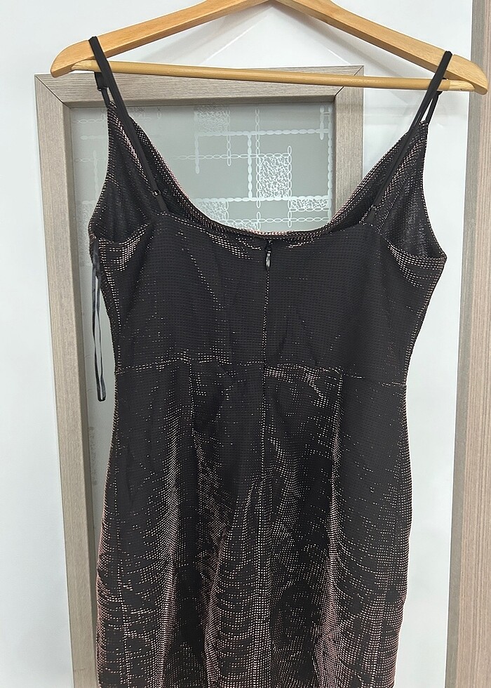 Payetli gece elbisesi - Görsel 4