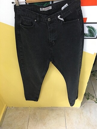 Siyah mom jean