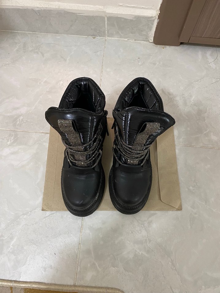 Siyah Deri Kadın Dolgu Topuklu Goth Bot - Görsel 4