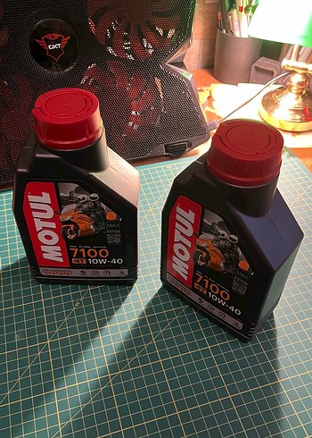 Motul 7100 4T 10W-40 1L Motosiklet Yağı - Görsel 2