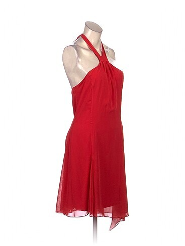 Diğer PreLoved Kısa Elbise %70 İndirimli.