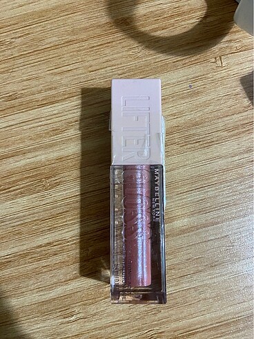 maybelline lıfter gloss 003 moon