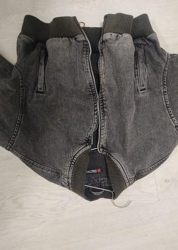 Gri Kadın Denim Ceket Fermuarlı