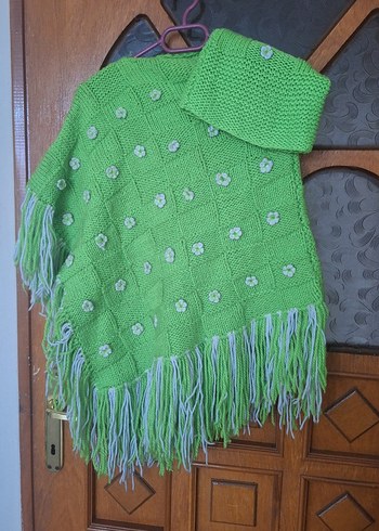 Yeşil Nakışlı Kız Panço - Görsel 3