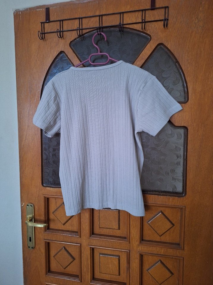 ünisex Bej Kısa Kollu Pliseli Tişört - Görsel 3