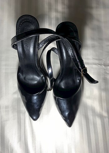 Klasik Siyah Rugan Stiletto Topuklu Kadın Ayakkabı - Görsel 4