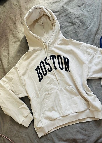Beyaz Kapüşonlu Boston Baskılı Sweatshirt - Görsel 2