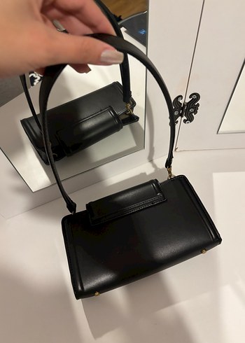 Zara Siyah Deri Kadın Omuz Çantası