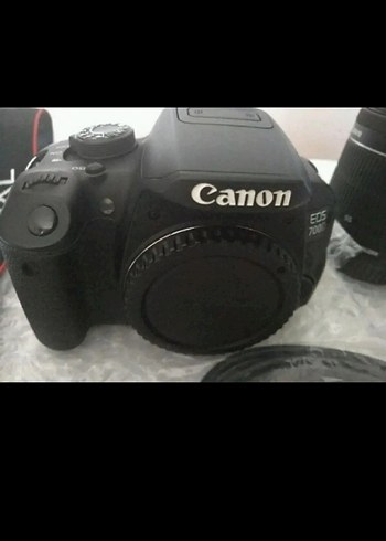 Canon EOS 700D Dijital Fotoğraf Makinesi Siyah