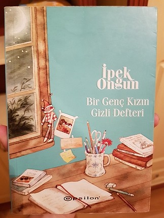 Bir Genç Kızın Gizli Defteri - İpek Ongun kitap