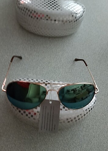Ray-Ban Güneş gözlüğü 
