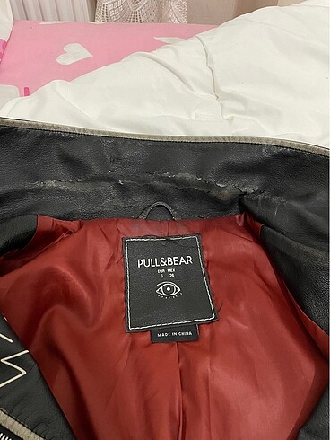 s Beden siyah Renk Pull&Bear yazılı desenli deri ceket