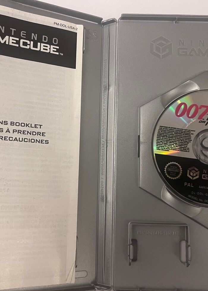 GAMECUBE , 007 EVERYTHING FOR NOTHING - Görsel 4