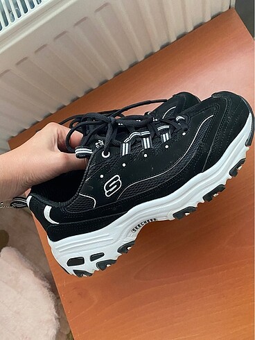 39 Beden skechers ayakkabı