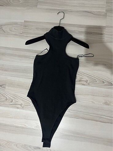 Zara body