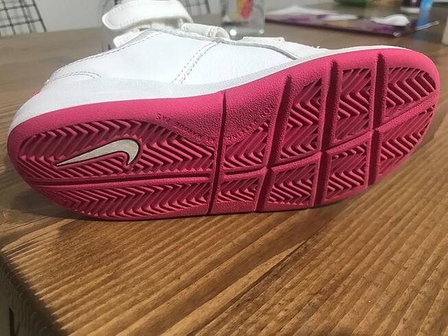 26 Beden Nike spor ayakkabı