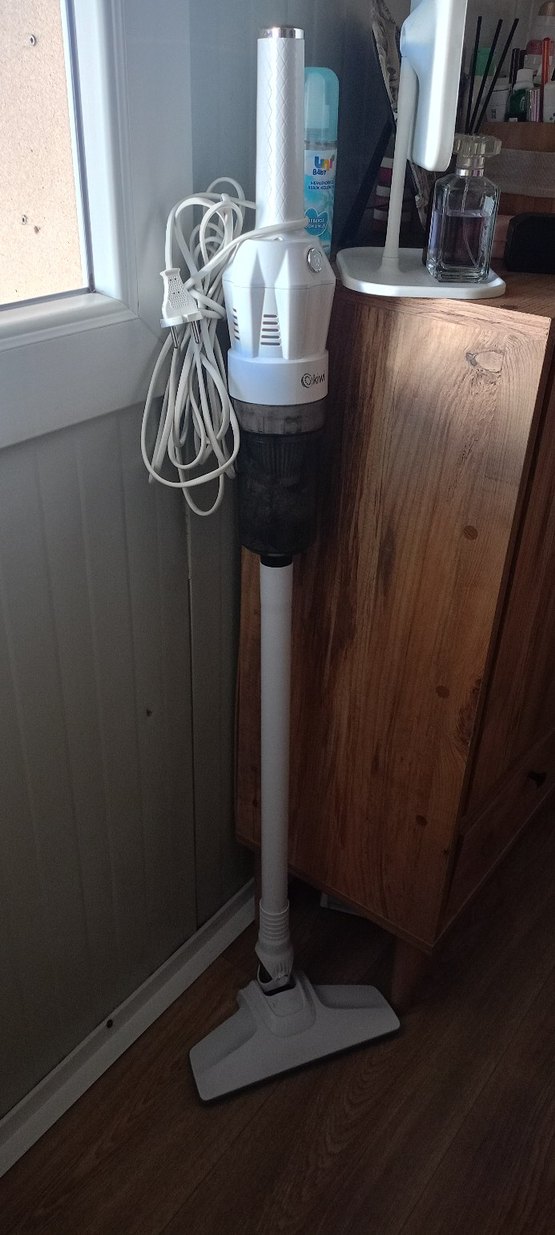 Kiwi KVC-4108 Beyaz Dikey Elektrikli Süpürge - Görsel 2