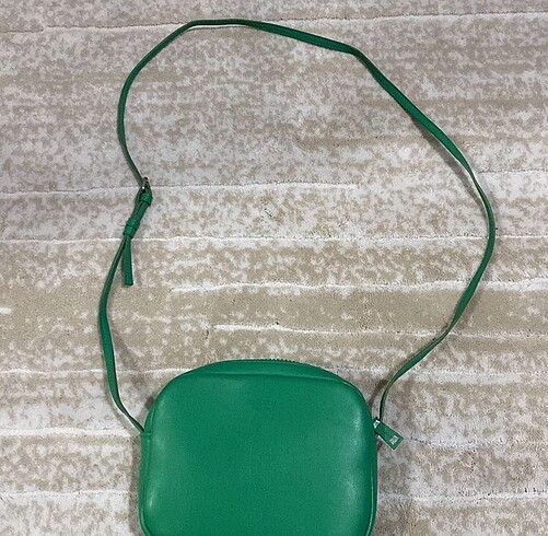 pull&bear yeşil çanta