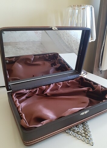Beden Renk Damat sandığı