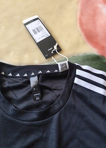 Adidas orijinal antrenman tişörtü - Görsel 3