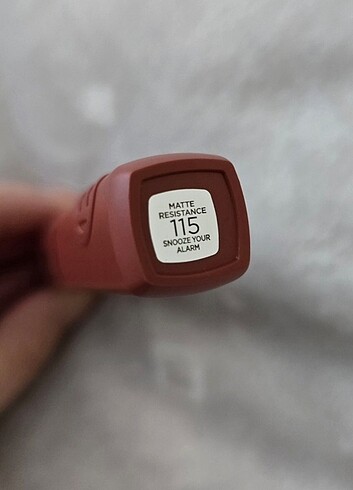 L'Oréal Paris L'Oreal Paris Infaillible Matte Resistance Likit Mat Ruj 115
