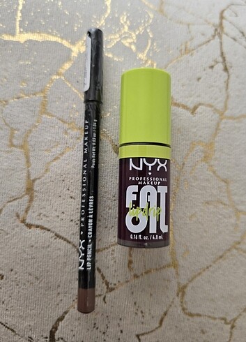 Nyx Fat Oil 04 That's Chic + Nude Truffle