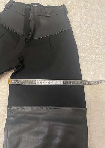 Kadın Siyah Deri Rahat Kesim Pantolon - Görsel 3