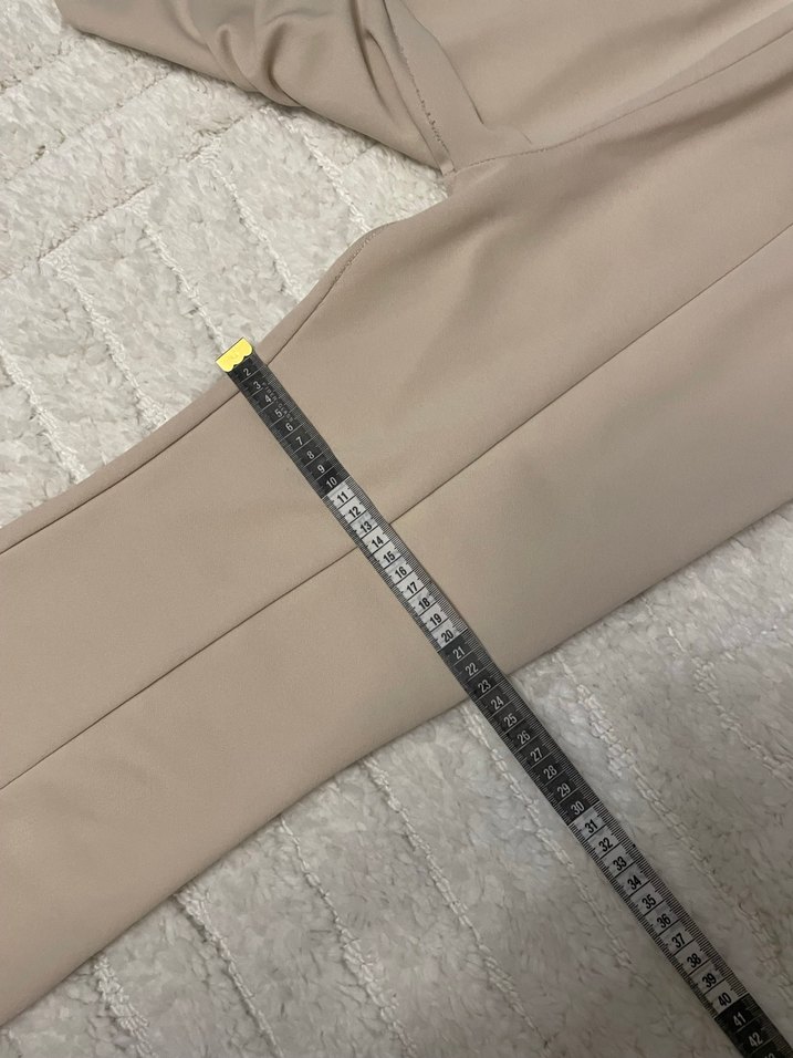 Bej Kısa Kollu Boğazlı Kadın Bluz - Görsel 4