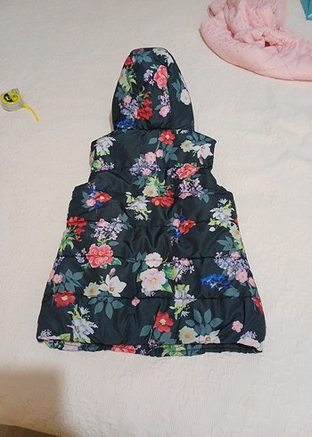 Kız Çocuk Çiçek Desenli Kapüşonlu Yelek - Görsel 3