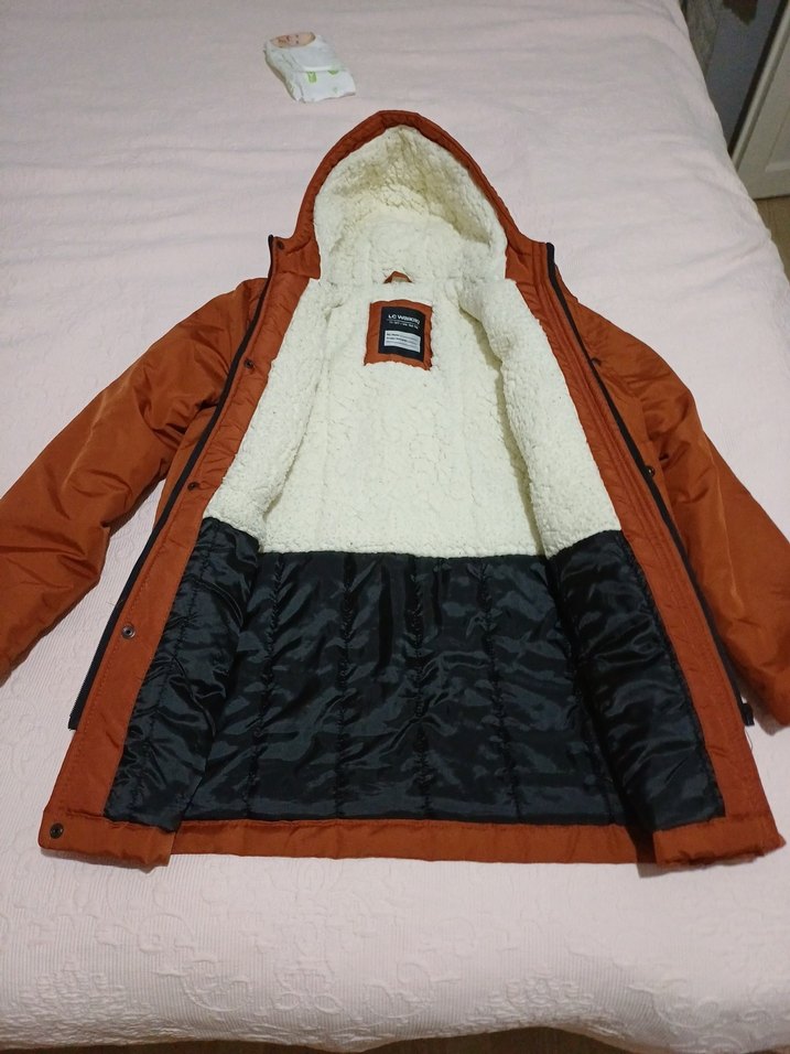 Kapüşonlu Düğmeli Erkek Çocuk Kahverengi Ceket - Görsel 4