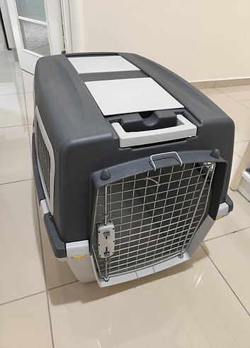 Güllüver marka köpek taşıma kafesi