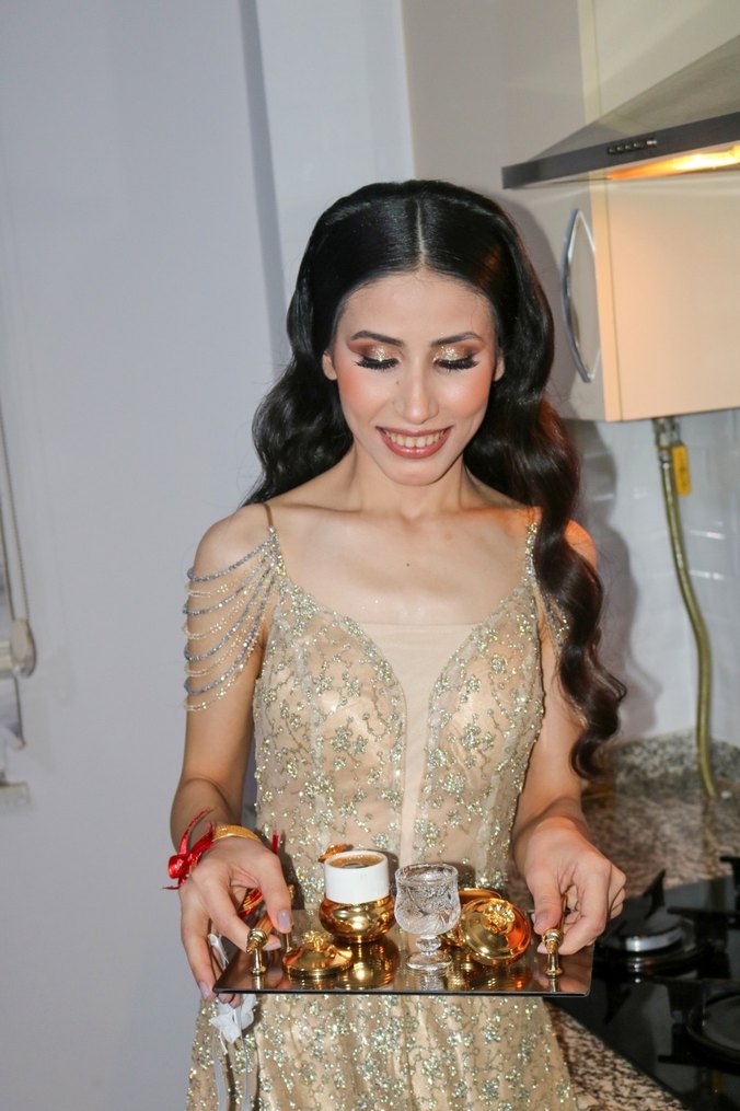 Altın Parlak Straplez  abiye Elbise - Görsel 2