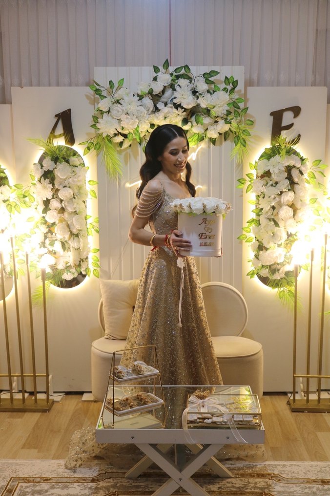 Altın Parlak Straplez  abiye Elbise - Görsel 3