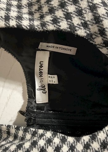 Düğmeli Siyah-Beyaz Kareli Midi Elbise - Görsel 2