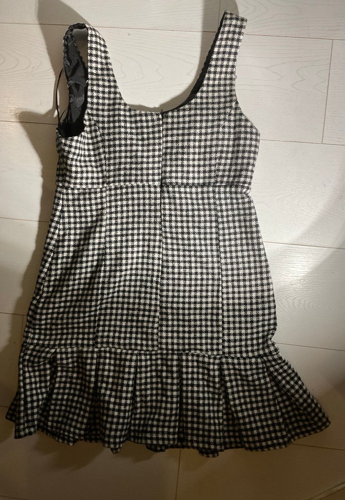 Düğmeli Siyah-Beyaz Kareli Midi Elbise - Görsel 3