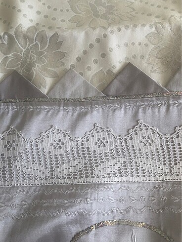 Gümüş rengi gerçek dantel ile sarılmış pike takımı - Görsel 8