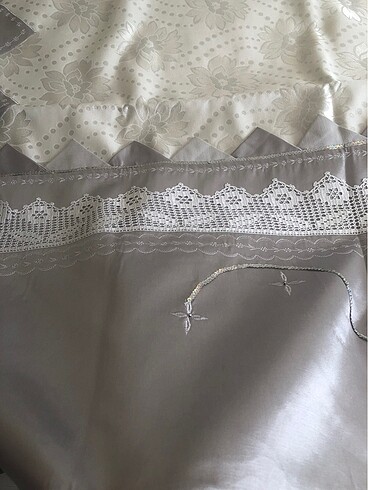 Gümüş rengi gerçek dantel ile sarılmış pike takımı - Görsel 15