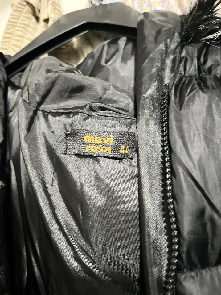 Siyah Uzun Kürklü Kadın Yelek - Görsel 2