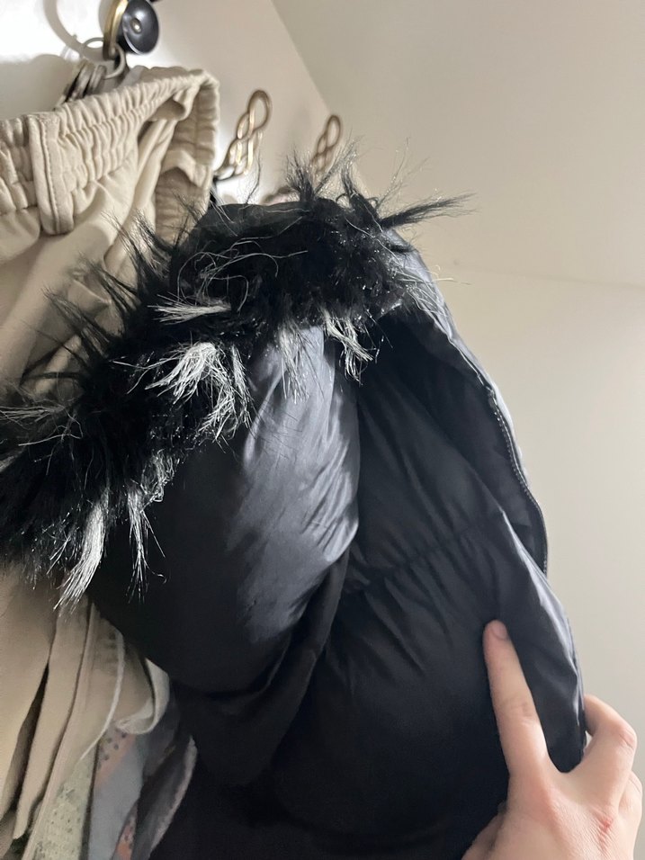 Siyah Uzun Kürklü Kadın Yelek - Görsel 3