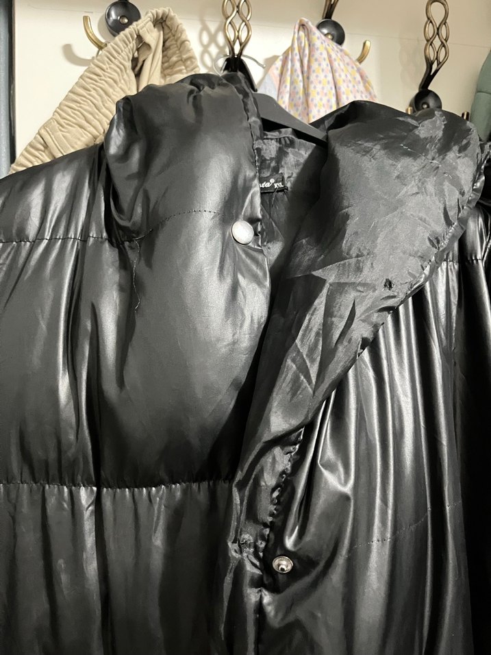 Düğmeli Siyah Uzun  Kadın Kışlık Mont - Görsel 2