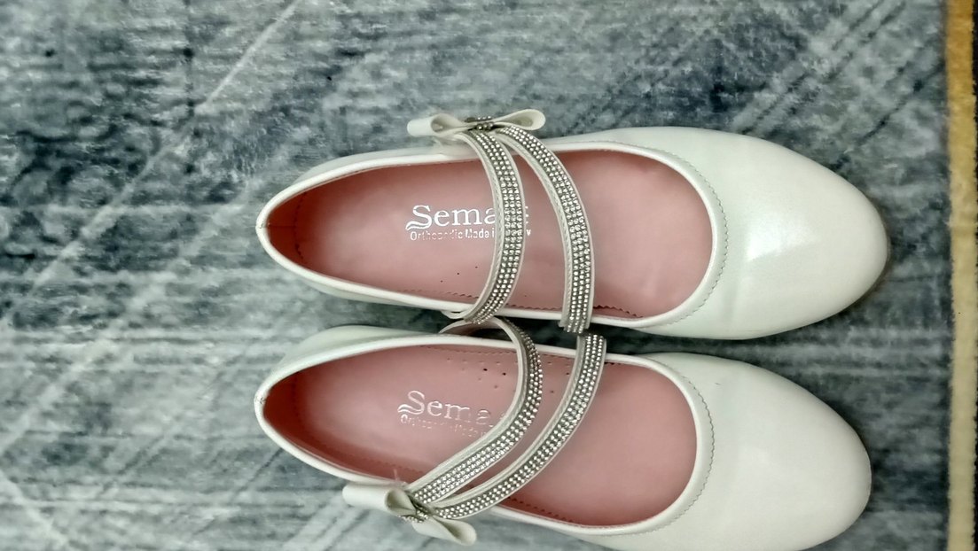 Beyaz Elastik Bantlı Kız Çocuk Babet - Görsel 2