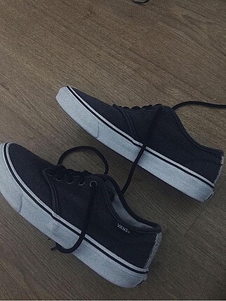 VANS BİLEKSİZ ??