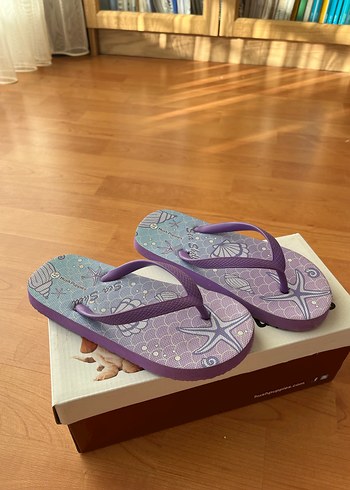 Mor Baskılı Kız Parmak arası Terlik - Görsel 2