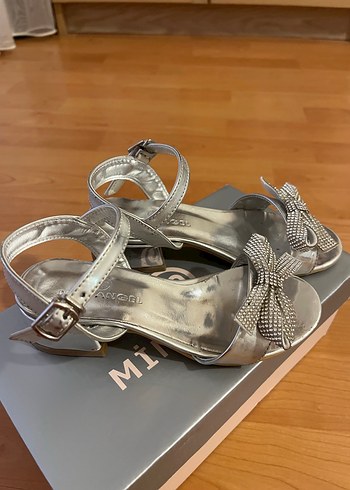 Gri Metal Platform Topuklu Abiye Kız Çocuk Ayakkabı - Görsel 2