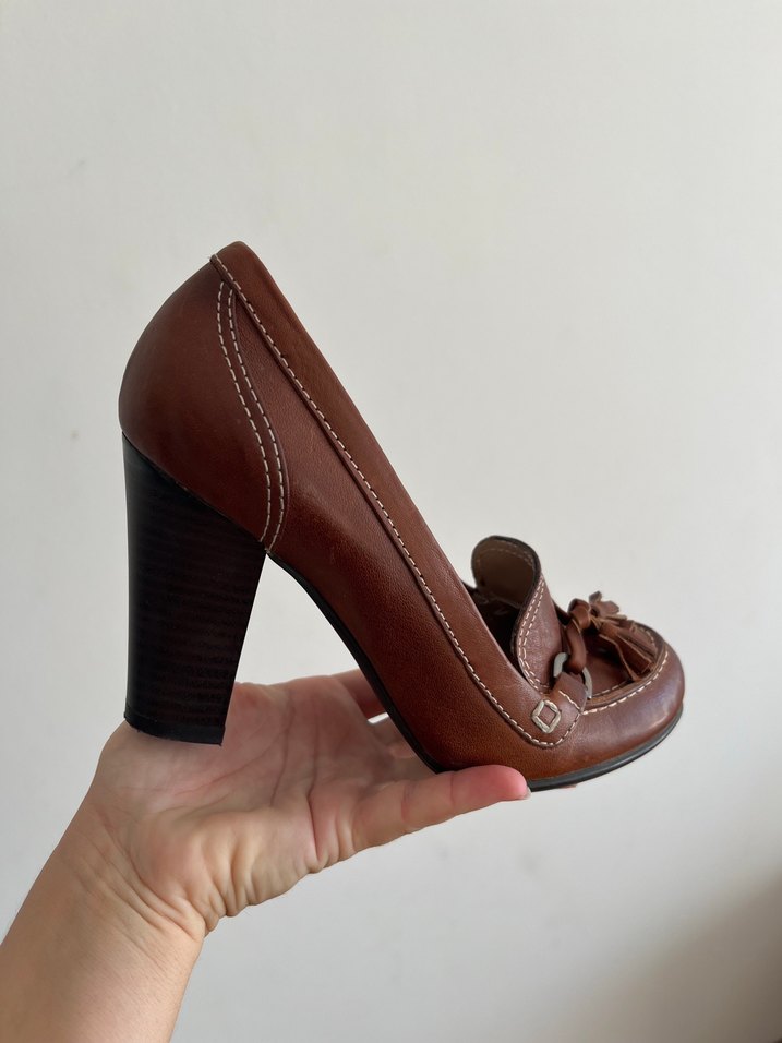 Kahverengi Deri Tokalı Kadın Dolgu Topuk Ayakkabı - Görsel 2