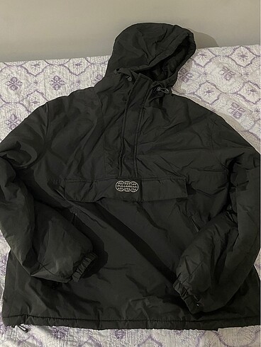Pull bear mont