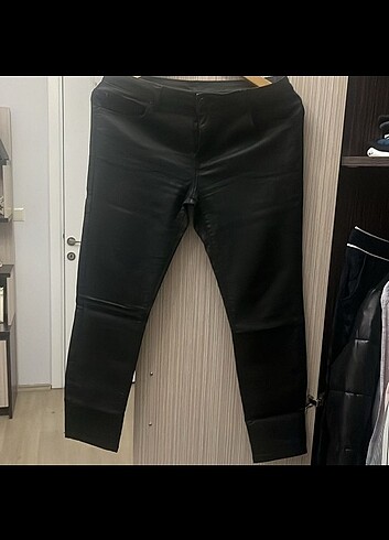 30 Beden Parlak zara pantolon 